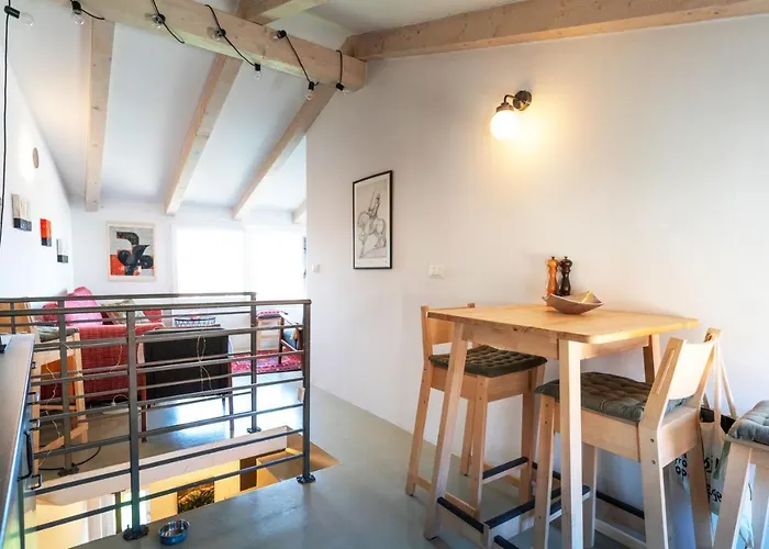 Casa Mila * Ρόβινι